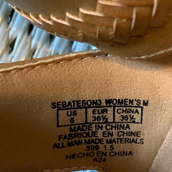 Easy Spirit Cogna Slide Sandals - Picture 5 of 7